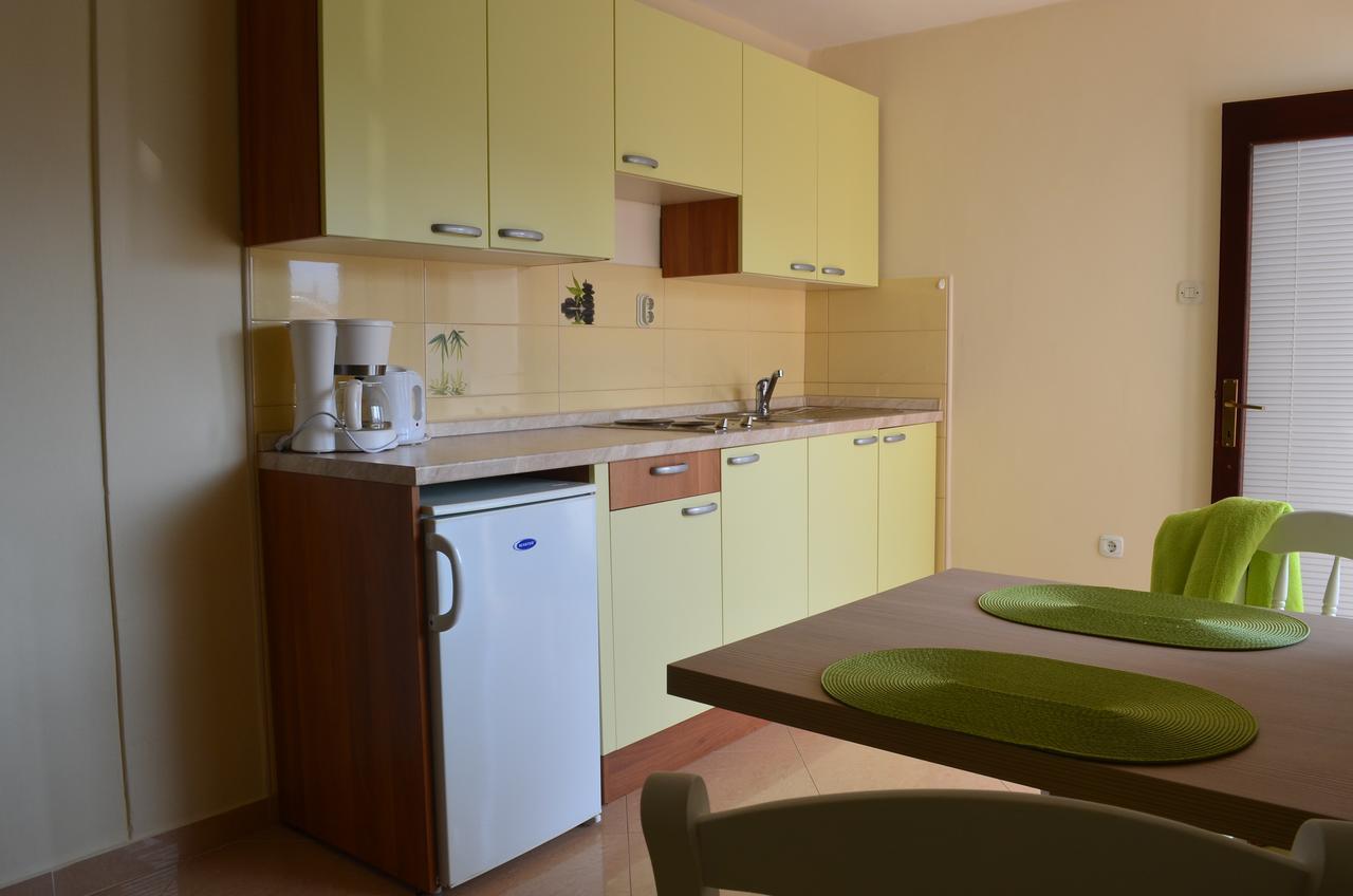 Apartments Mihalic I Baška Kültér fotó